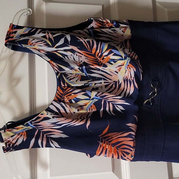 Dress barn dress size 10 ... used once for graduation dinner - Picture 2 of 3